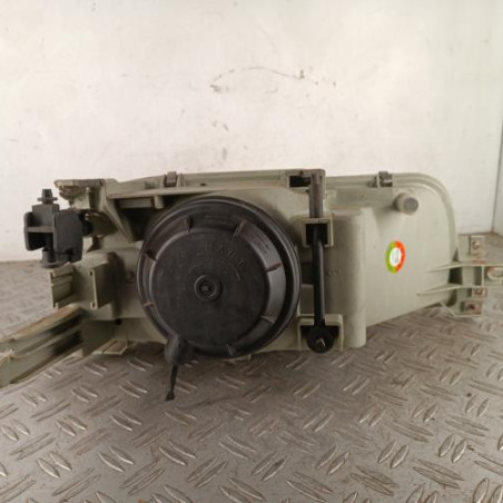 Optique avant principal gauche (feux)(phare) RENAULT R21