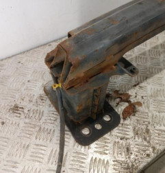 Renfort pare choc avant (traverse) FORD FIESTA 5