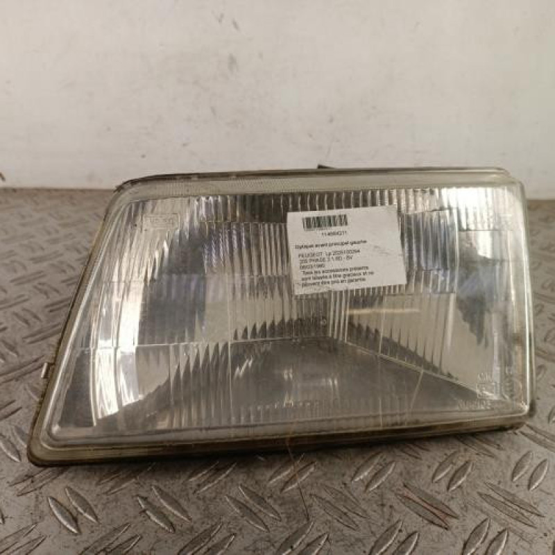 Optique avant principal gauche (feux)(phare) PEUGEOT 205