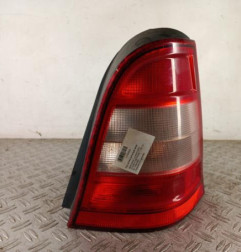 Feu arriere principal droit (feux) MERCEDES CLASSE A 168 Photo n°1