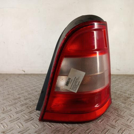 Feu arriere principal droit (feux) MERCEDES CLASSE A 168 Photo n°1