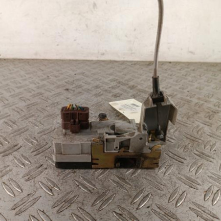 Serrure avant gauche PEUGEOT 307