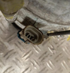 Compresseur clim OPEL ASTRA J SPORTS Photo n°3