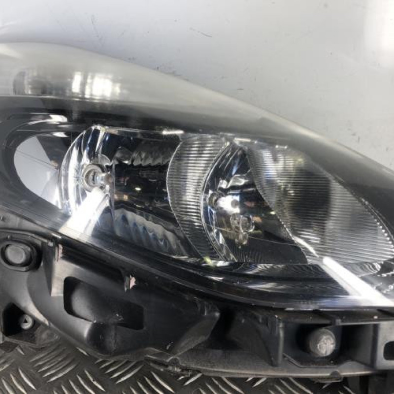 Optique avant principal droit (feux)(phare) RENAULT CLIO 3