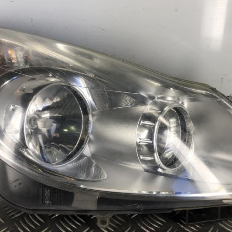 Optique avant principal droit (feux)(phare) OPEL CORSA D