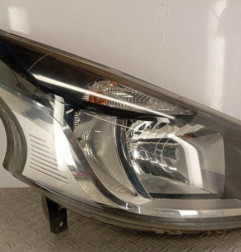 Optique avant principal droit (feux)(phare) RENAULT TRAFIC 3 COURT Photo n°1