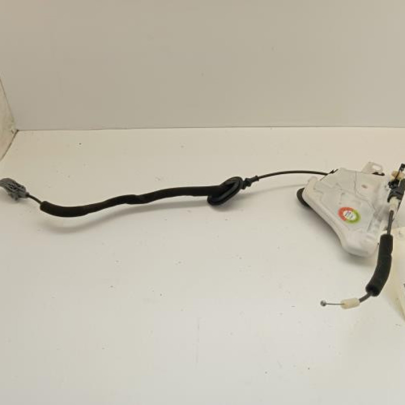 Serrure avant droit RENAULT ARKANA