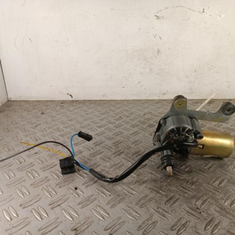 Moteur essuie glace arriere PEUGEOT 205