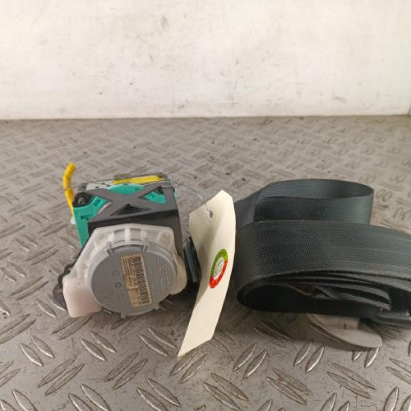 Ceinture avant droit TOYOTA VERSO