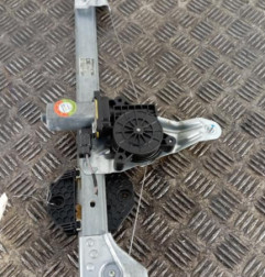 Leve vitre electrique arriere gauche DACIA SANDERO 2 Photo n°1