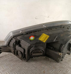 Optique avant principal droit (feux)(phare) SKODA YETI