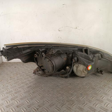 Optique avant principal gauche (feux)(phare) TOYOTA VERSO