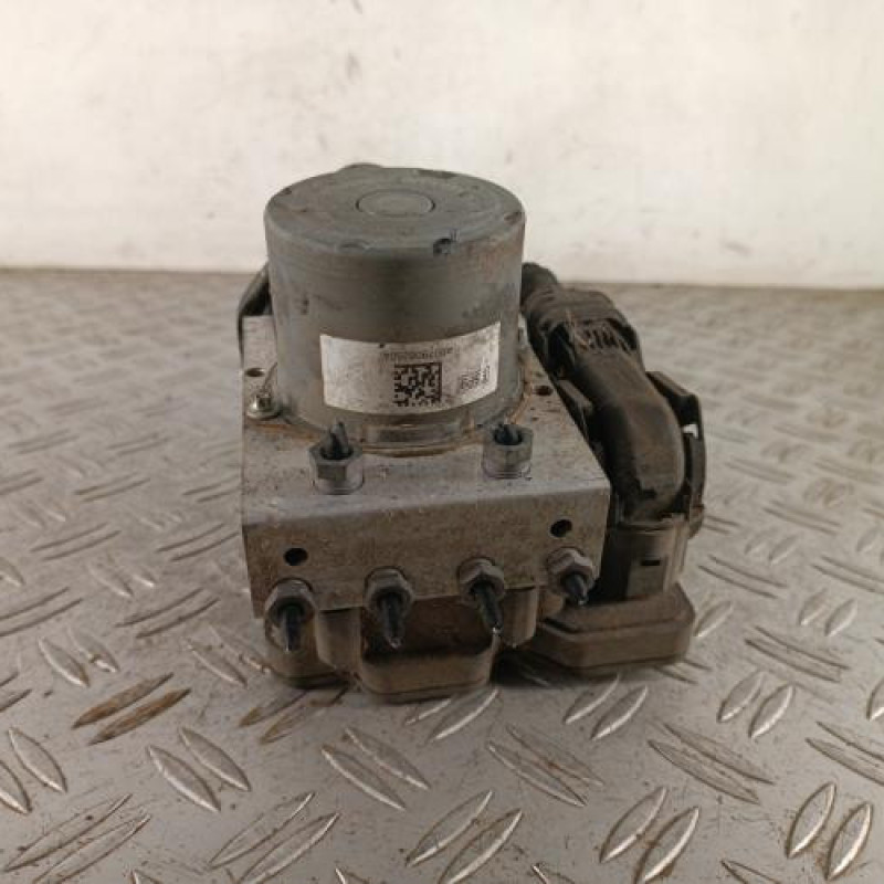 Bloc ABS (freins anti-blocage) MERCEDES SPRINTER 3 Bloc ABS (freins anti-blocage) MERCEDES SPRINTER 3