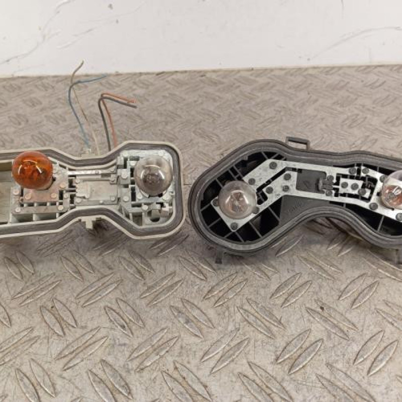 Platine feu arriere droit RENAULT MEGANE 2