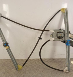 Leve vitre electrique avant droit RENAULT LAGUNA 2 Photo n°1