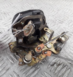 Serrure arriere droit OPEL CORSA B