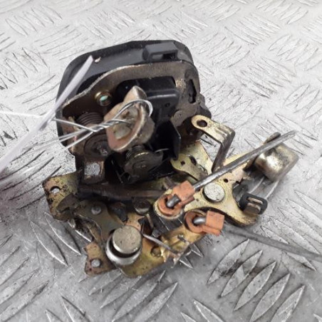 Serrure arriere droit OPEL CORSA B