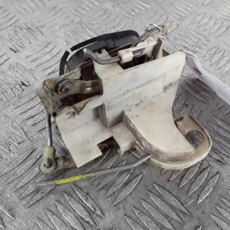 Serrure avant gauche OPEL CORSA B