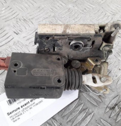 Serrure avant droit PEUGEOT 106