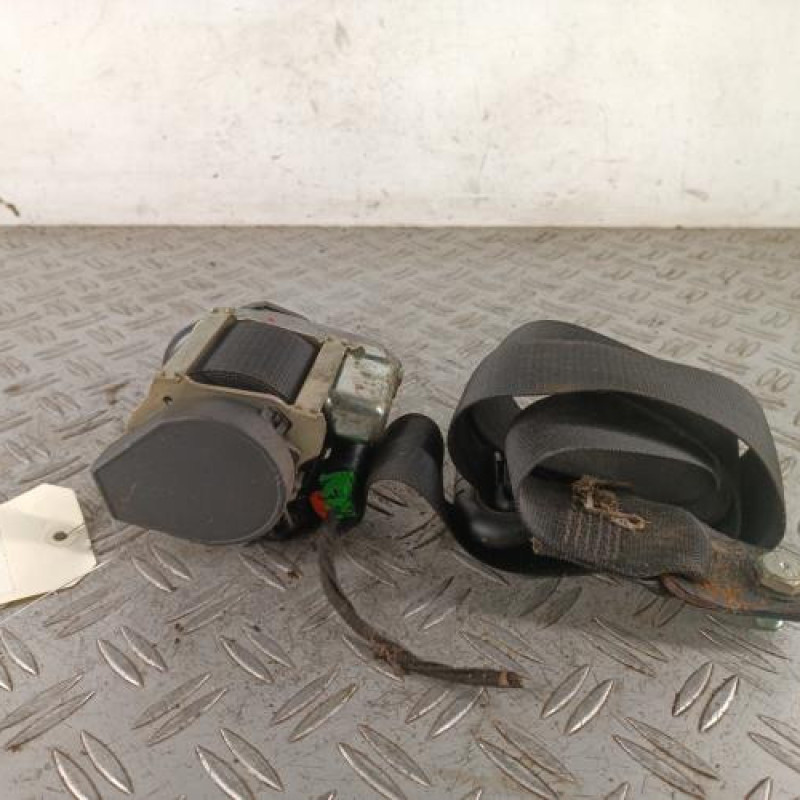 Ceinture avant droit MERCEDES VITO 639