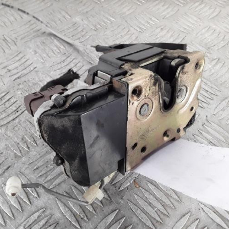 Serrure avant gauche PEUGEOT 307 Serrure avant gauche PEUGEOT 307