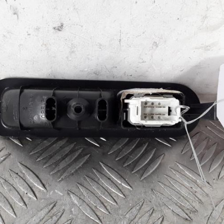 Interrupteur de leve vitre arriere droit RENAULT SCENIC 2