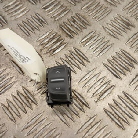 Interrupteur de leve vitre avant gauche DACIA SANDERO 2 Photo n°1