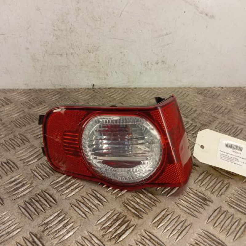 Feu de pare choc arriere gauche CITROEN C3 PICASSO