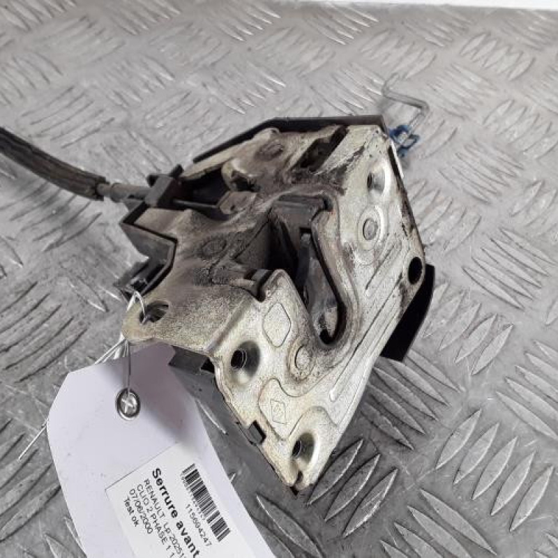 Serrure avant droit RENAULT CLIO 2