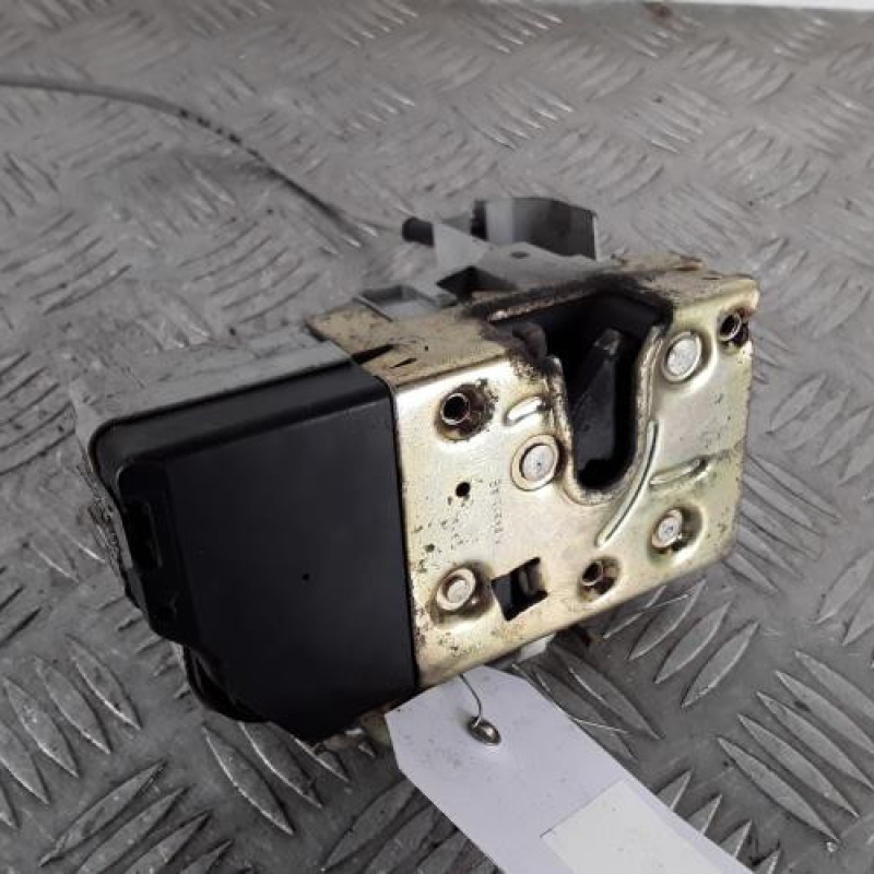 Serrure avant gauche PEUGEOT 307 Serrure avant gauche PEUGEOT 307