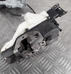 Serrure avant gauche PEUGEOT 308 1 SW Photo n°1