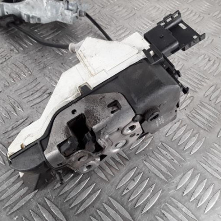 Serrure avant gauche PEUGEOT 308 1 SW Photo n°1