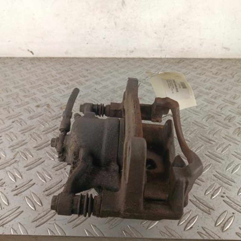 Etrier avant droit (freinage) SEAT LEON 3