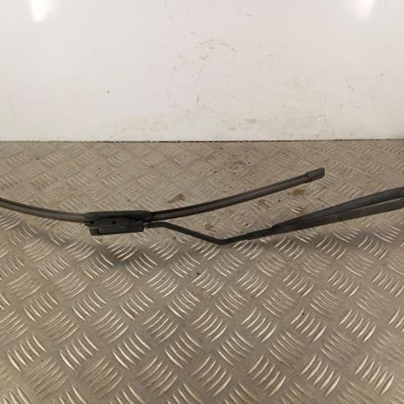 Bras essuie glace avant gauche RENAULT CLIO 4