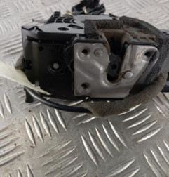 Serrure avant droit RENAULT CLIO 4