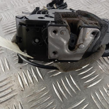 Serrure avant droit RENAULT CLIO 4