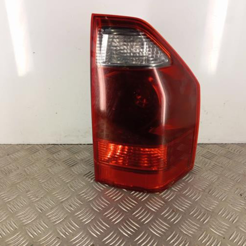 Feu arriere principal droit (feux) MITSUBISHI PAJERO 3