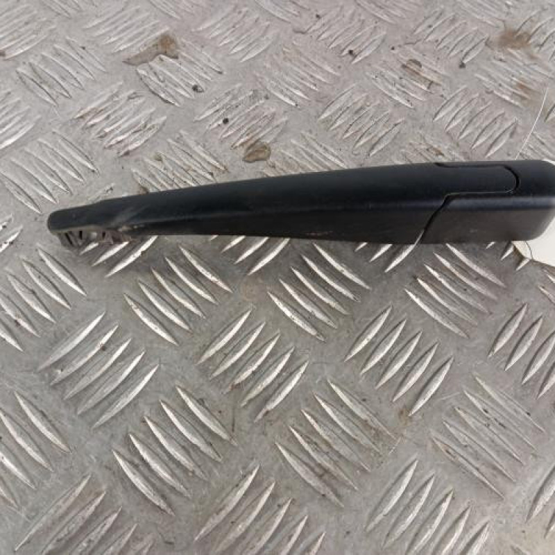 Bras essuie glace arriere RENAULT MEGANE 4