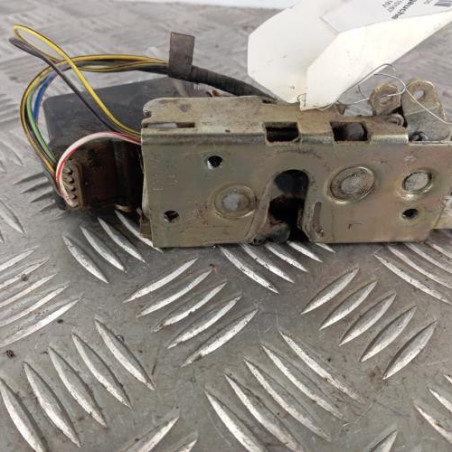 Serrure avant gauche MERCEDES VITO 638