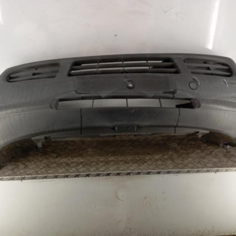 Pare choc avant RENAULT TRAFIC 2