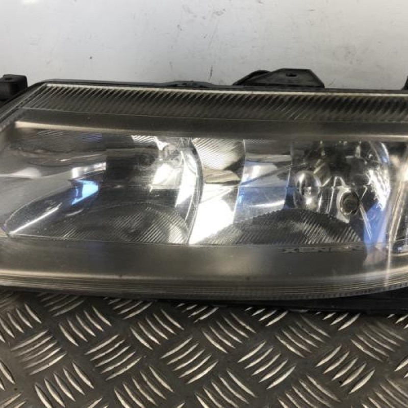 Optique avant principal gauche (feux)(phare) RENAULT LAGUNA 2