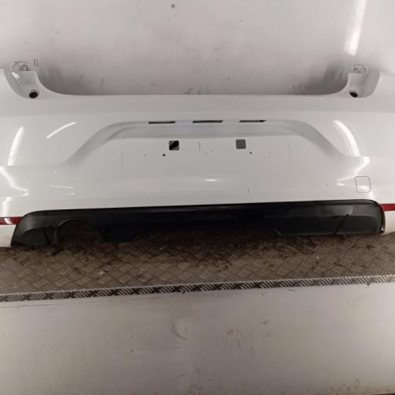 Pare choc arriere RENAULT CLIO 5