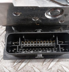 Bloc ABS (freins anti-blocage) PEUGEOT 3008 1 Photo n°4