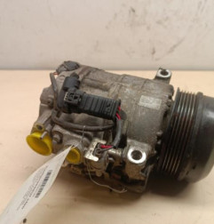 Compresseur clim MERCEDES CLASSE C 204 Photo n°3