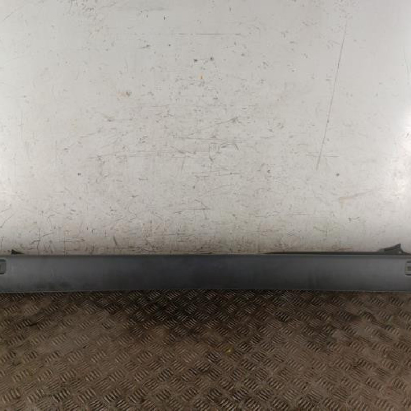 Pare choc arriere OPEL VIVARO 1