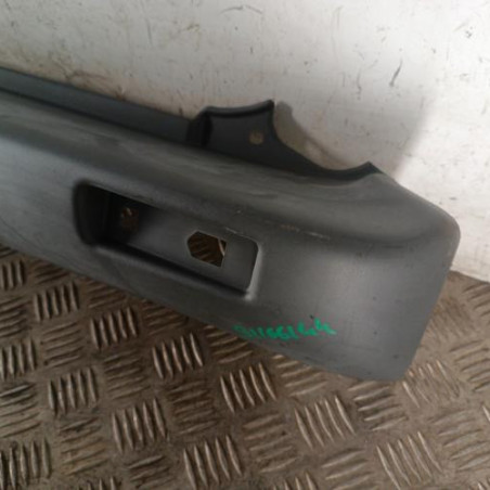 Pare choc arriere OPEL VIVARO 1