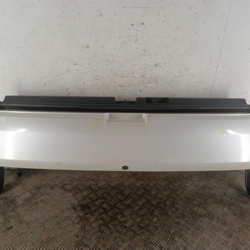 Malle/Hayon arriere PEUGEOT 3008 1