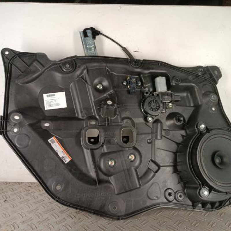 Leve vitre electrique avant gauche MAZDA CX3