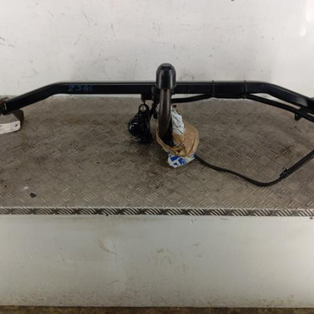 Attelage (boule de remorquage) PEUGEOT 308 2 SW Photo n°1