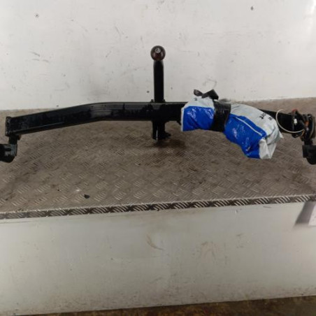 Attelage (boule de remorquage) PEUGEOT 208 1 Photo n°1